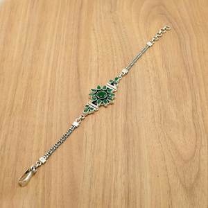 สร้อยข้อมือเงินแท้ 925 ทำมือ ประดับด้วยพลอยออนิกซ์สีเขียวธรรมชาติ สำหรับผู้หญิงและเด็กผู้หญิง-ของขวัญ รุ่น BR0020-GS - Product Image 2