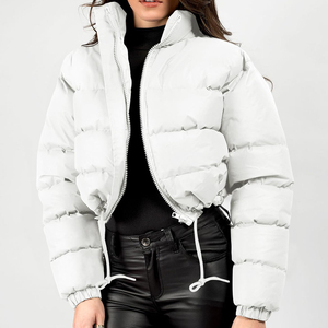 Top vente Logo personnalisé recadrée doudoune pour femmes coupe-vent avec col rabattu coton remplissage traitement brut 2025 - Product Image 2