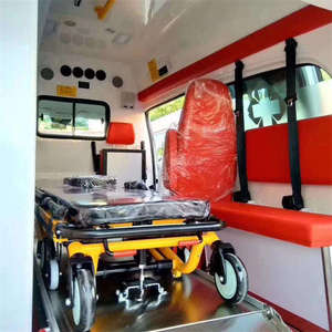Ambulancia de Alta Gama Totalmente Equipada, Vehículo Médico con Asientos de Cuero de Primera Calidad, Techo Panorámico, Modelo 2020, 14 Asientos - Product Image 5