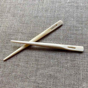 Outil de couture en os de buffle artisanal, aiguille naturelle polie pour la couture du cuir, le crochet, le tissage, la couture et les travaux d'artisanat - Product Image 3