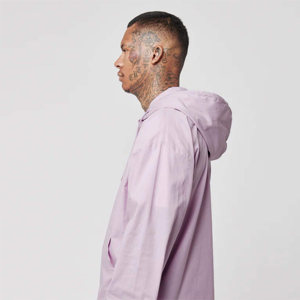 Sweat à capuche zippé de style urbain pour hommes léger et chaud idéal pour la superposition hivernale et le confort extérieur - Product Image 5