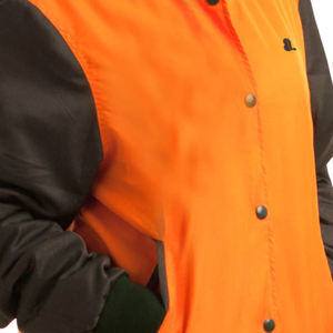 Service OEM ODM vierge, veste universitaire à manches longues pour femmes, veste de baseball courte pour femmes, uniformes universitaires pour l'hiver - Product Image 6