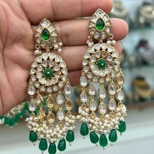 Pendientes de moissanita de primera calidad de diseñador, aspecto hermoso, perfecto para bodas y ocasiones especiales, ropa tradicional - Product Image 1