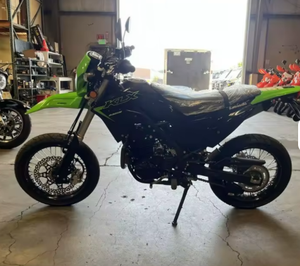 Nueva Motocicleta Supermoto KLX 230SM ABS 2025, Lista para Enviar - Product Image 3