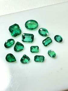 Hermosa piedra preciosa Esmeralda natural 2-6 CTS tamaño gemas Esmeralda sueltas MOQ proveedor y exportador a granel de La India a precio barato - Product Image 2