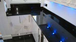 Losa pequeña de granito moderno pulido negro de Bengala para edificio de oficinas - Product Image 5