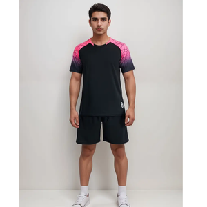 Conjunto de uniforme de fútbol para hombre de alta calidad, pantalones cortos transpirables, mezcla de poliéster, equipo de entrenamiento atlético, ropa de fútbol - Product Image 1
