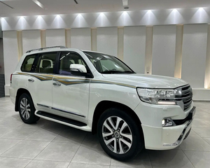 Toyota Land Cruiser VXR SUV 2016 Usado - Listo para Enviar - Product Image 5