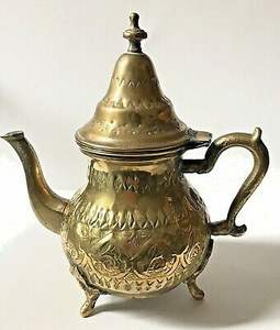 New MetalTea Pot for Serving Tea New Embossed Brass Tea Pot in for Kitchenware Latest Milk Pot New Coffee <b>Kettle</b> in New Style - Product Image 2