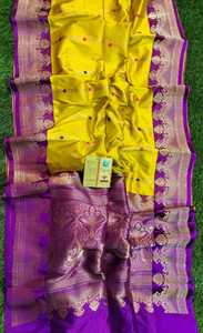 Sarees de seda brocados hechos a medida en color verde loro, borde granate y patrones ideales para reventa por diseñadores de ropa - Product Image 2