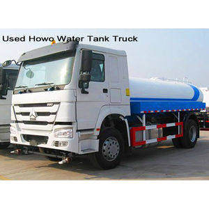Camion-citerne d'eau Howo 4x2 d'occasion avec moteur diesel, réservoir en acier pour le stockage de GPL et d'huile - Product Image 3
