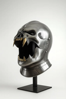 Casque d'armure en métal d'inspiration viking personnalisable pour le cosplay fantastique, offrant un look de guerrier robuste et une structure durable