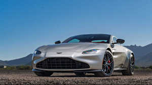 CLEAN 2021 A s t o n Martin Vantage Coupe 7-Speed Oportunidad al por mayor - Product Image 3
