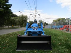 Ready Export 20HP EPA for Engine 4WD Gear Drive Multifunctional Blue Mini Tractor Front Loader Garden Tractor Wheel Tractor - Product Image 6