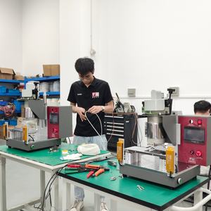 Équipement d'encapsulation LPM pour faisceaux de câbles et modules d'alimentation offrant une étanchéité imperméable et une qualité répétible - Product Image 4