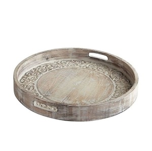 Plateau de service en bois de style minimaliste et de beauté artisanale idéal pour les intérieurs rustiques ou vintage modernes - Product Image 3