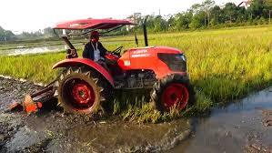 Tractor Agrícola Kubota M6040SU de 60HP 4WD, Tractor Diésel de Alta Productividad para Agricultura Comercial - Product Image 6