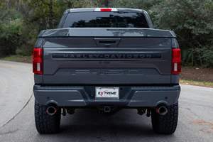 FORD F-150 HARLEY DAVIDSON Edition 4x4 2020 d'occasion en parfait état, 10 100 miles, V8 suralimenté de 5,0 litres, 4 roues motrices, faible kilométrage - Product Image 4