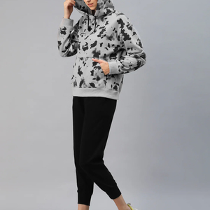 Women Oversized Tracksuit 2Pcs Set High Quality Fleece Custom Print Tracksuit Pullover Style Latest Fashion Tracksuit for Women - Product Image 4