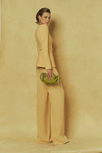 Top produit Sunveil col en v Blazer dames vêtements pour femmes ODM Services fabriqués au VietNam haute qualité mélange fleurs ceinture - Product Image 4