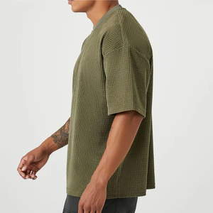 OEM PERSONNALISÉ Poche Ras Du Cou 250gsm T Shirt Vente en gros Polyester Spandex Tissu gaufré T-shirt pour hommes avec logo personnalisé - Product Image 2