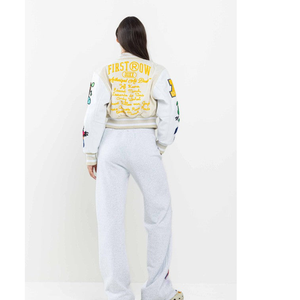 Chaqueta de béisbol con manga de lana dorada personalizada para hombre al por mayor chaqueta universitaria de Letterman sin capucha para invierno de nuevo diseño de ropa de calle - Product Image 2