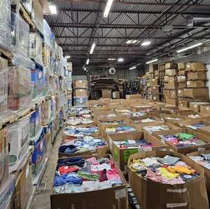 Palettes de vêtements d'été neufs de haute qualité pour femmes enfants vêtements mixtes de haute qualité emballés d'occasion en balles quantité minimale de commande 45kg - Product Image 1