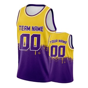 Camiseta de Baloncesto Personalizada de Poliéster para Adultos, Niños y Jóvenes, con Nombre del Equipo, Número y Logotipo Impresos en Dorado y Morado - Product Image 1