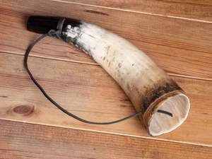 Vente en gros de la meilleure qualité 100% naturel, corne de soufflage de bœuf gravée à la main moderne artisanale royale naturelle - Product Image 5