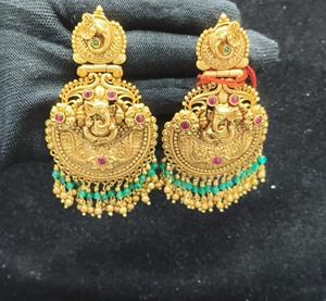 Pendientes de Aspecto Tradicional con Acabado Antiguo Chapados en Oro de Primera Calidad, Colecciones para Bodas para Mujeres y Niñas - Product Image 2