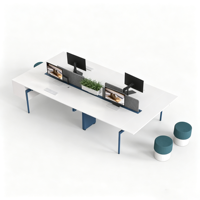 Poste de travail modulaire moderne avec panneau d'intimité, bureau informatique blanc pour 4 personnes, idéal pour le personnel