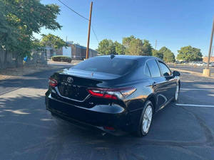 Voiture d'occasion abordable 2024 Toyota Camry LE LHD - Product Image 5