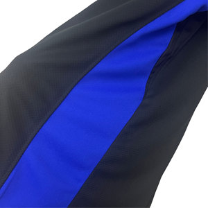 Camiseta de Fútbol Retro Clásica que Homenagea al Fútbol, Diseño Cómodo y Elegante, Perfecta para Coleccionistas y Entusiastas del Fútbol - Product Image 2