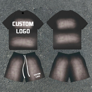 Conjunto de dos piezas de ropa urbana para hombre: shorts y camiseta con efecto desgastado por el sol, ideal para correr. - Product Image 2