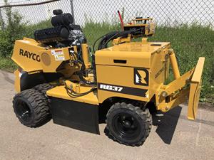 เครื่องบดตอไม้ RAYCO RG37 ใช้เครื่องยนต์ดีเซล สำหรับงานเกษตร รับประกัน 4 ปี ผลิตในสหรัฐอเมริกา ใช้งานน้อย - Product Image 3