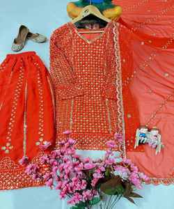 Chic Checks Party Wear Top de algodón Sharara Dupatta Set con bordado elegante. - Product Image 6