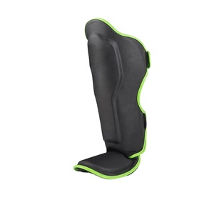 Cómodas espinilleras de entrenamiento de boxeo de cuero genuino PU con doble correa para hombre, calentadores de piernas baratos de fábrica - Product Image 3