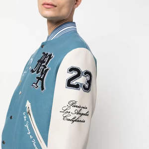 Chaqueta Universitaria de Invierno para Hombre de Alta Calidad, Estilo Letterman, Cuerpo de Lana, Mangas de Cuero, Chaqueta Bomber Universitaria de Cuero Genuino Personalizada - Product Image 4