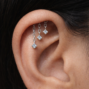 Boucles d'oreilles pendantes carrées avec pierres en zircon, bijoux en alliage - Product Image 3