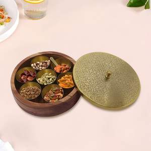 Boîte à épices en laiton de style héritage pour la décoration de cuisine culturelle reflétant les valeurs traditionnelles indiennes - Product Image 3
