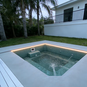 สระว่ายน้ำไฟเบอร์กลาสปรับแต่งได้พร้อมระบบนวดด้วยน้ำ, ไฟ LED และเครื่องทำความร้อนในตัว ส่งตรงจากโรงงาน - Product Image 4