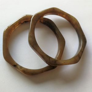 Cadre photo en os de buffle rectangle moderne fait à la main pour femme - Product Image 4