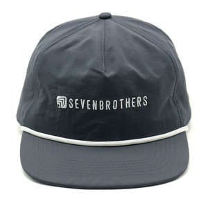 Casquette de golf unisexe OEM non structurée à 5 panneaux, visière plate, en nylon, réglable par snapback, toutes saisons, avec logo personnalisé, pour la mode, le sport et la performance - Product Image 2