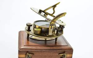 Calvin Handicrafts" <b>Personalised</b> Brass Round Sundial <b>Compass</b> - Product Image 2