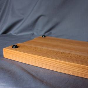 Planche à découper en bois de haute qualité avec couteau en acier inoxydable pour un service élégant - Product Image 4