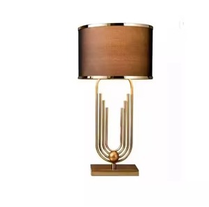 Lampe de table vintage rustique en métal pour chambre à coucher et bureau, décoration élégante pour la maison, éclairage de table en fer - Product Image 2