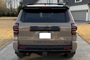 OFERTA INCREÍBLE Toyota 4Runner TRD Pro Turbo Híbrido de 6 Cilindros 4x4 con Transmisión Automática y Asientos de Cuero - Product Image 6