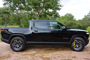 2022 R1T Launch Edition Quad-Motor AWD, Système de suspension pneumatique, Batterie de grande capacité - Product Image 5