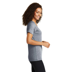 Sport-Tek Tri-Blend Wicking Scoop Neck Raglan Tee Camisetas Mujer PosiCharge Tri-Blend Wicking Scoop Neck Raglan Tee Camiseta - Product Image 3