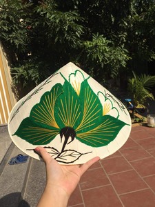 Embrace Vietnamese Culture with Our Affordable Non La Conical <b>Hats</b>: Handwoven Bamboo Palm Straw <b>Hats</b> for Sun and Style - Product Image 5